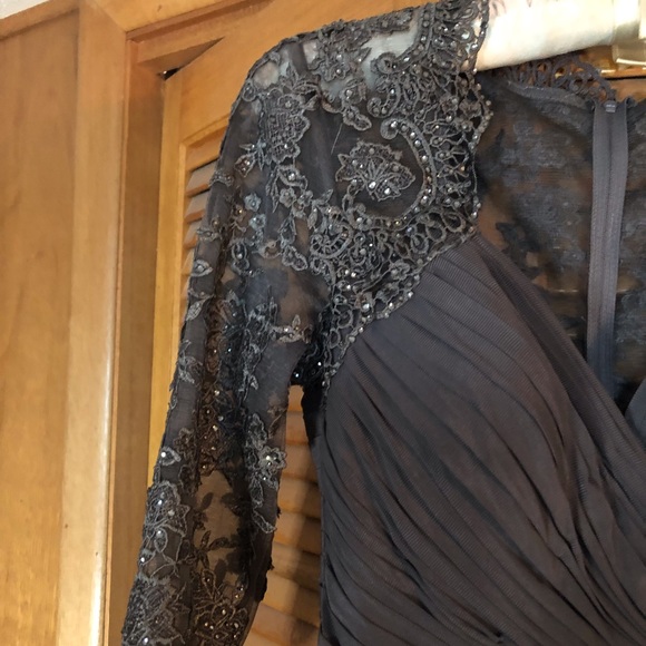 La Femme gray evening/MOB gown - Picture 8 of 12